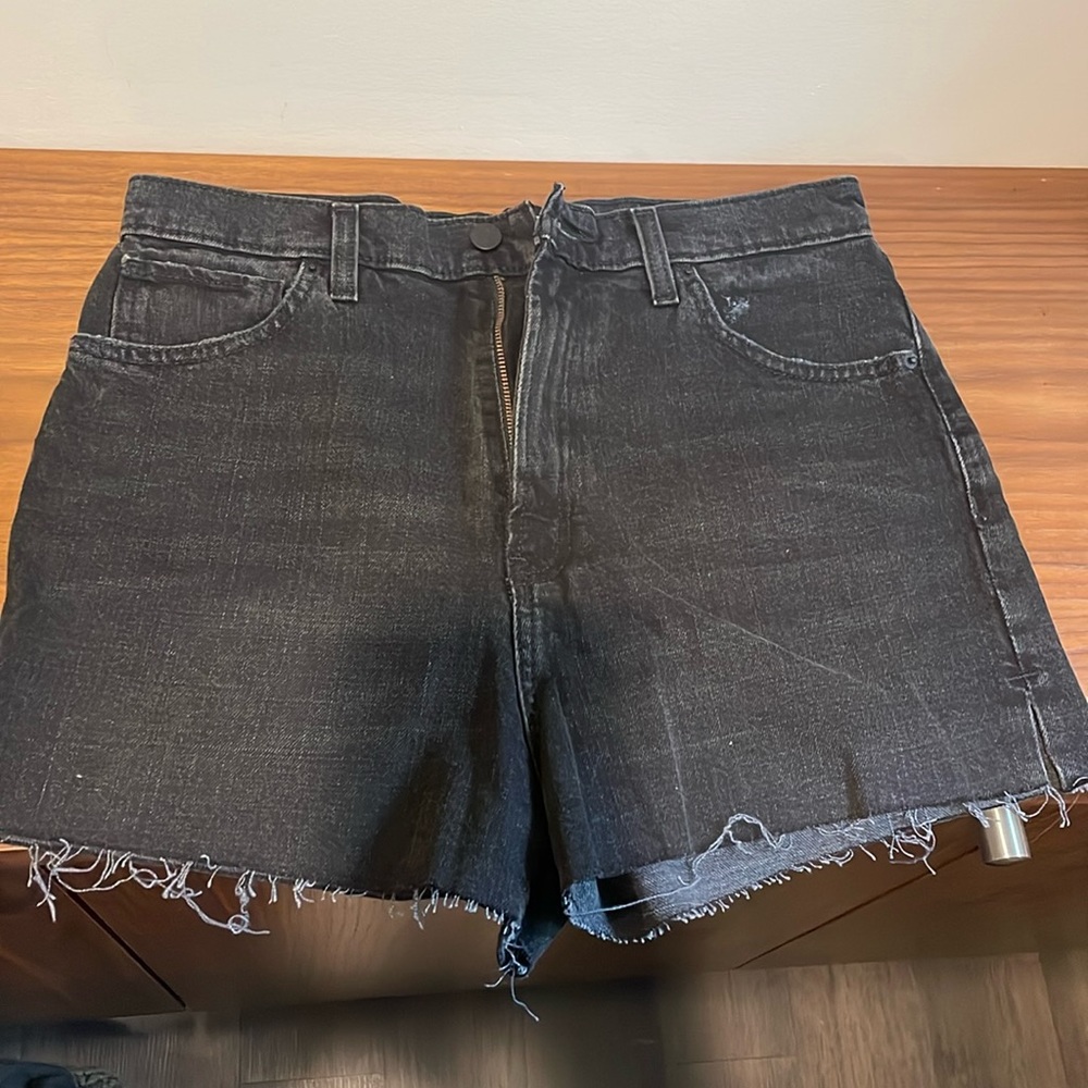 BDG cut off shorts
